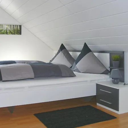 Attic Apartment, Appartement